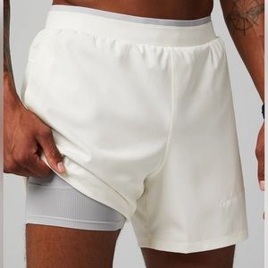 Fabletics The Fundamental Short II Bone Lined 5in Small-New